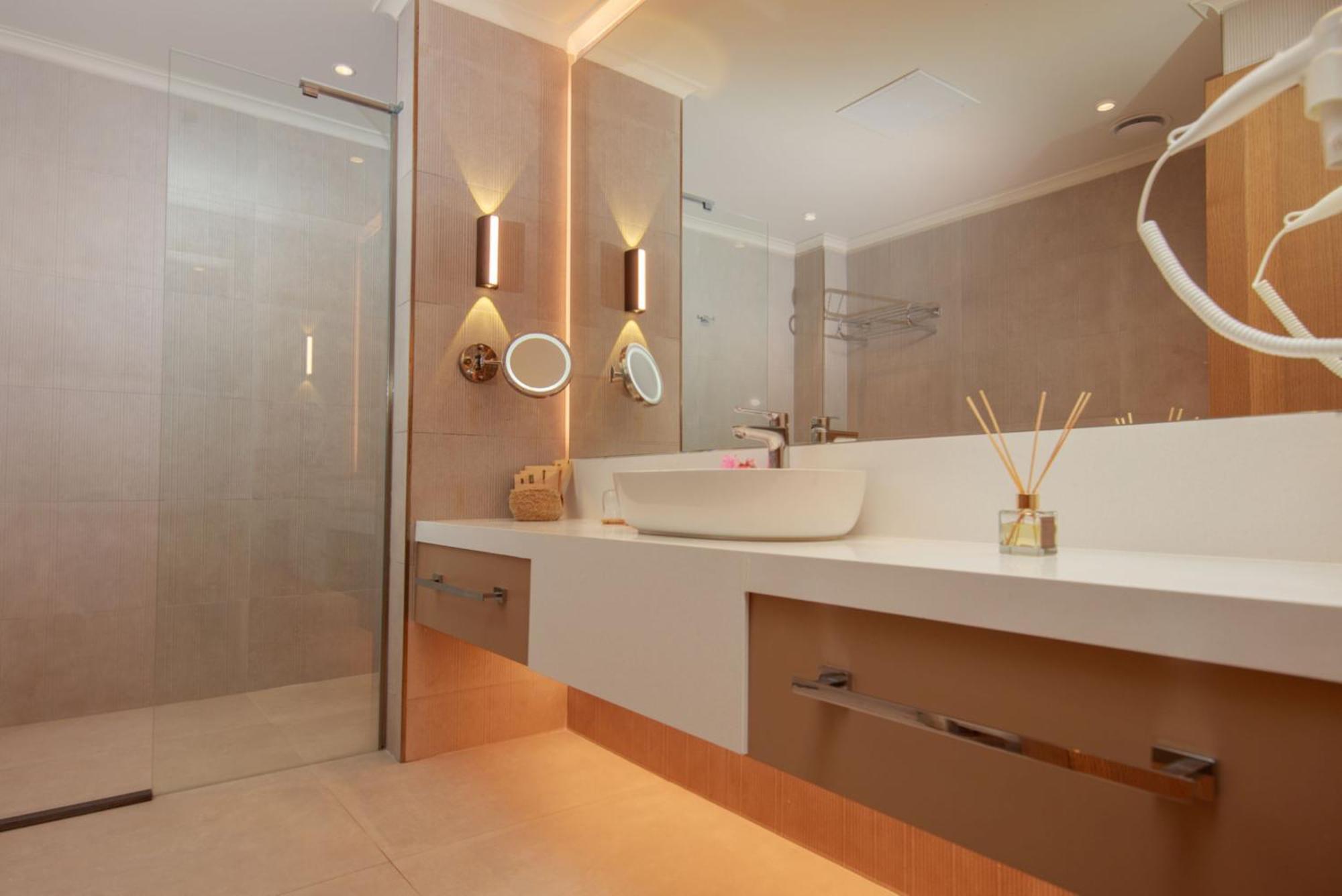 Casa Lumar Luxury Lodging- Adult Only *
